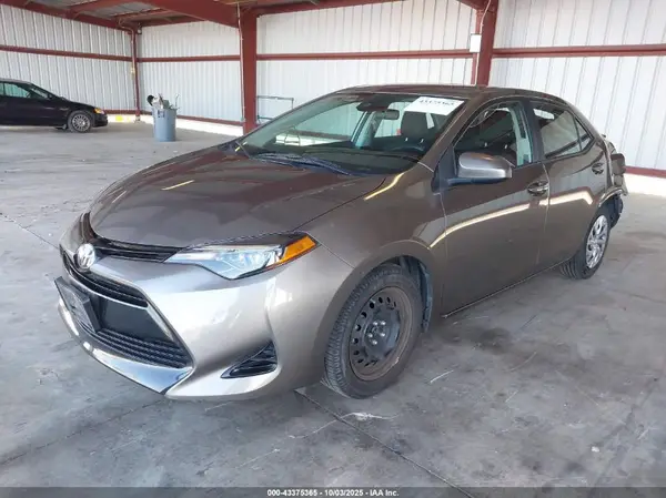 2T1BURHE2JC111349 2018 TOYOTA COROLLA - Image 2