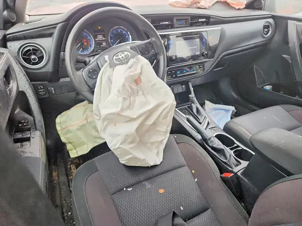 2T1BURHE2JC111870 2018 TOYOTA COROLLA - Image 8