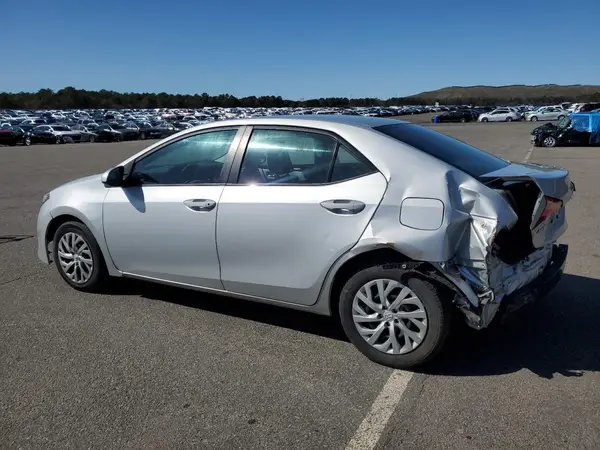 2T1BURHE2JC114302 2018 TOYOTA COROLLA - Image 2