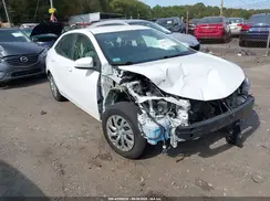 2T1BURHE2JC115000 2018 TOYOTA COROLLA