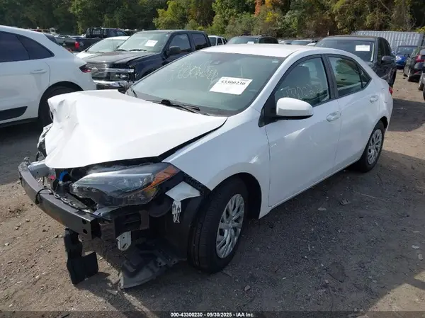 2T1BURHE2JC115000 2018 TOYOTA COROLLA - Image 2