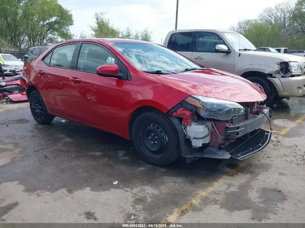 2T1BURHE2JC116597 2018 TOYOTA COROLLA - Image 1