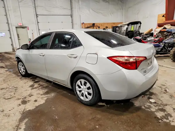 2T1BURHE2JC116759 2018 TOYOTA COROLLA - Image 2