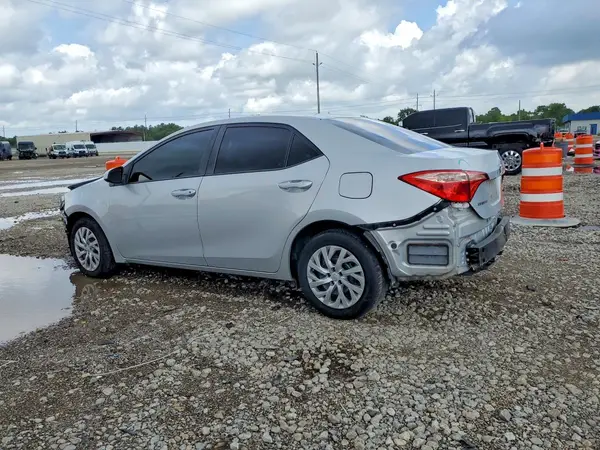 2T1BURHE2JC116874 2018 TOYOTA COROLLA - Image 2