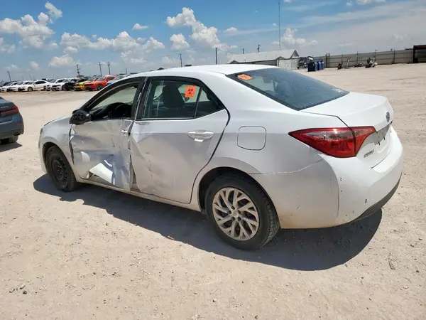 2T1BURHE2JC123338 2018 TOYOTA COROLLA - Image 2