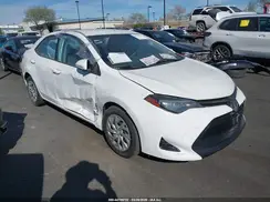 2T1BURHE2JC123615 2018 TOYOTA COROLLA