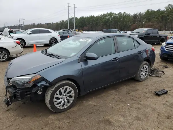 2T1BURHE2JC123968 2018 TOYOTA COROLLA - Image 1