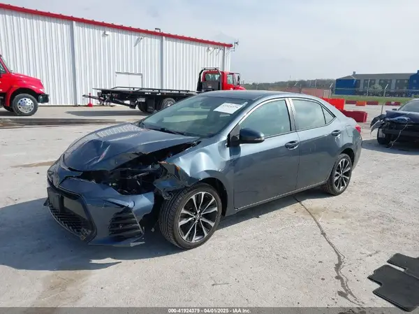 2T1BURHE2JC967962 2018 TOYOTA COROLLA - Image 2
