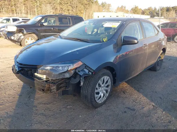 2T1BURHE2JC968660 2018 TOYOTA COROLLA - Image 2