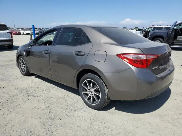 2T1BURHE2JC969565 2018 TOYOTA COROLLA - Image 2