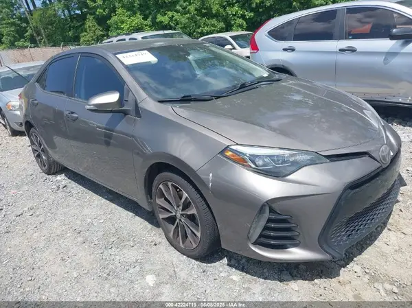 2T1BURHE2JC971073 2018 TOYOTA COROLLA - Image 1
