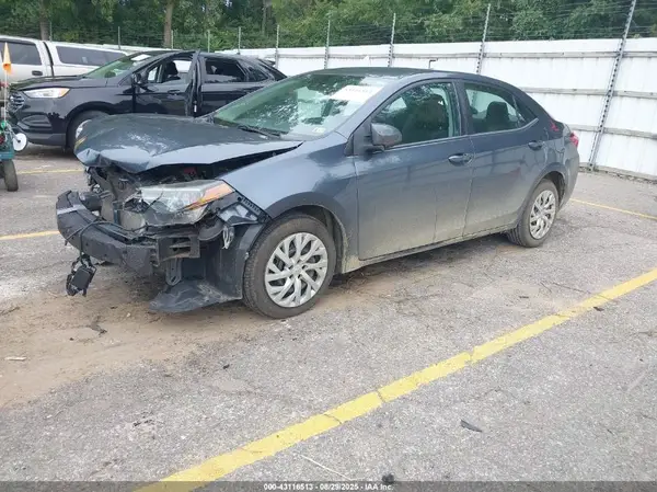 2T1BURHE2JC972496 2018 TOYOTA COROLLA - Image 2