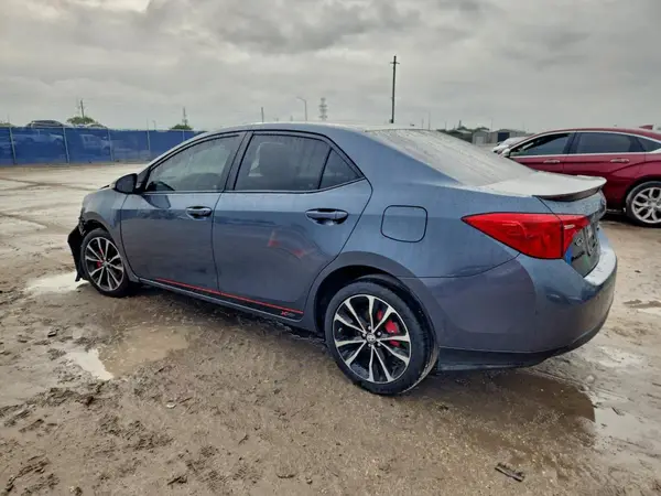 2T1BURHE2JC975138 2018 TOYOTA COROLLA - Image 2