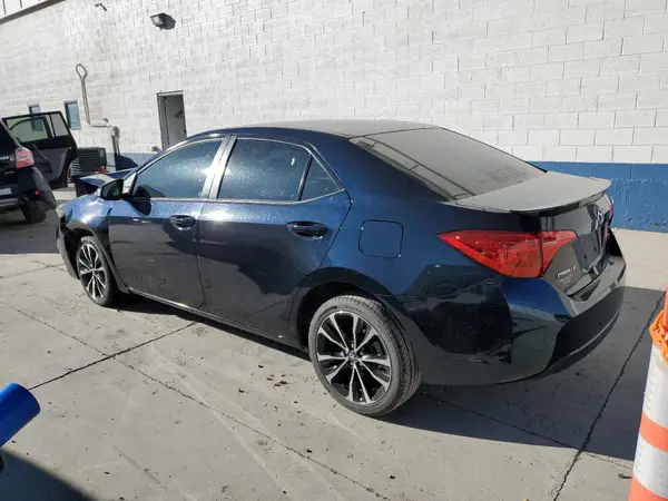 2T1BURHE2JC976824 2018 TOYOTA COROLLA - Image 2