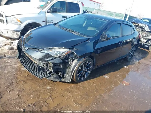 2T1BURHE2JC978153 2018 TOYOTA COROLLA - Image 2