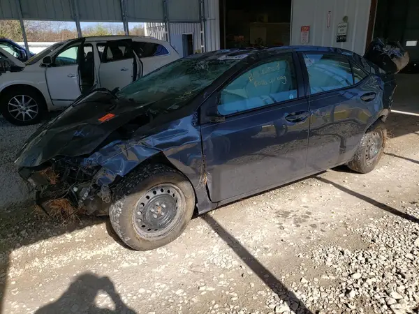 2T1BURHE2JC979352 2018 TOYOTA COROLLA - Image 1