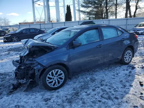 2T1BURHE2JC983367 2018 TOYOTA COROLLA - Image 1