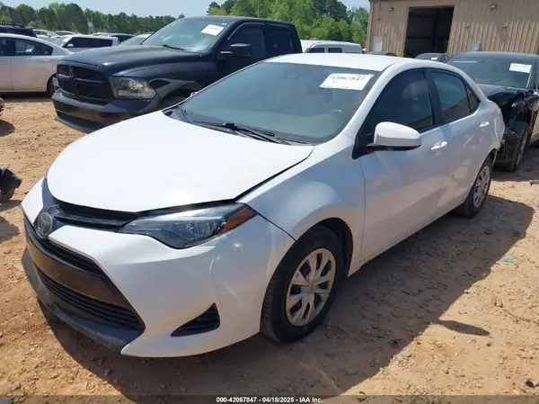 2T1BURHE2JC984146 2018 TOYOTA COROLLA - Image 2
