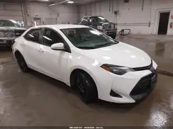 2T1BURHE2JC989833 2018 TOYOTA COROLLA