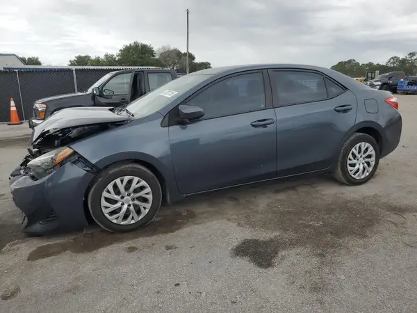 2T1BURHE2JC994272 2018 TOYOTA COROLLA - Image 1