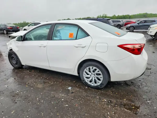 2T1BURHE2KC129366 2019 TOYOTA COROLLA - Image 2