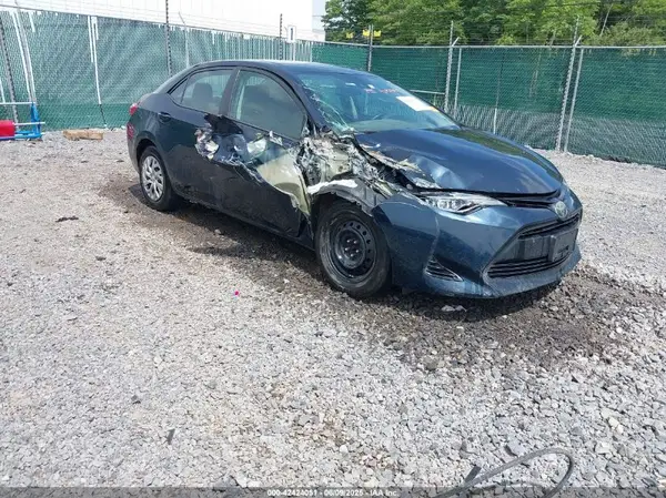 2T1BURHE2KC134275 2019 TOYOTA COROLLA - Image 1