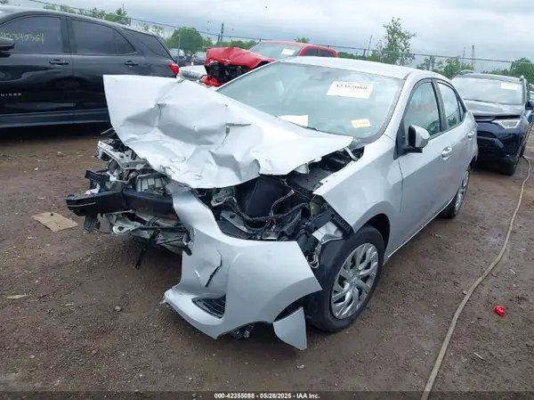 2T1BURHE2KC146071 2019 TOYOTA COROLLA - Image 2