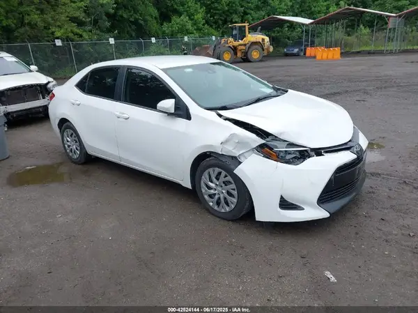 2T1BURHE2KC166997 2019 TOYOTA COROLLA - Image 1