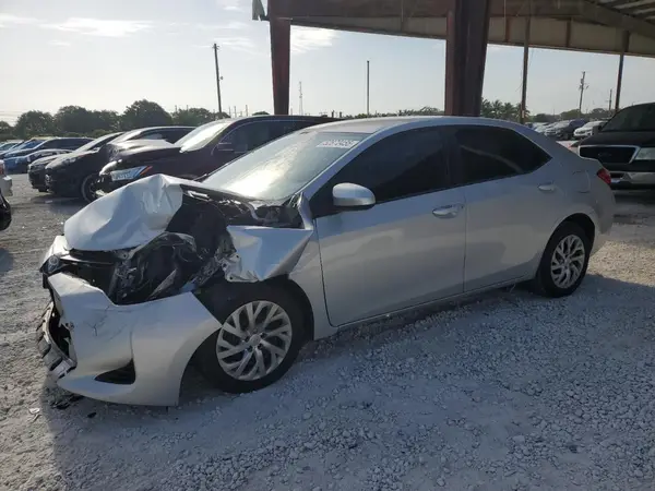 2T1BURHE2KC202848 2019 TOYOTA COROLLA - Image 1