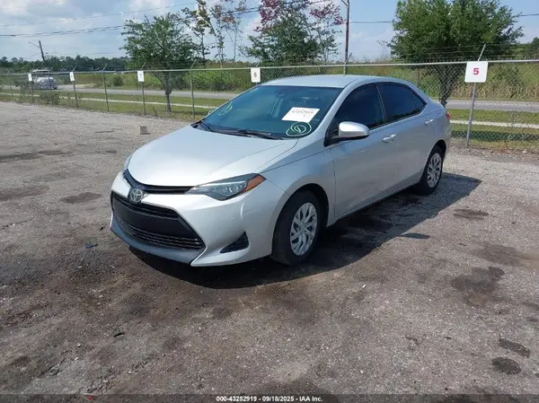 2T1BURHE2KC205538 2019 TOYOTA COROLLA - Image 2