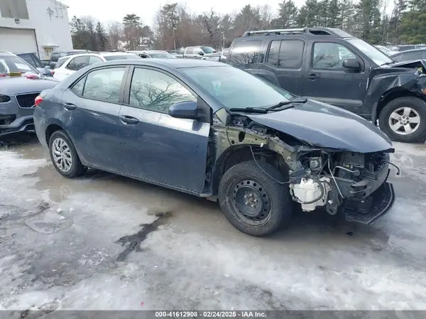 2T1BURHE2KC206835 2019 TOYOTA COROLLA - Image 1