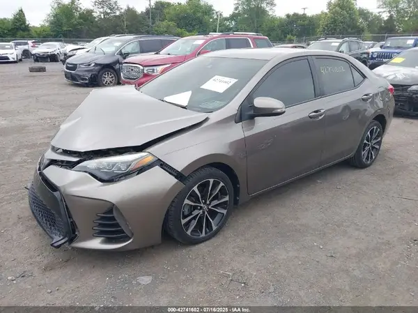 2T1BURHE2KC214076 2019 TOYOTA COROLLA - Image 2