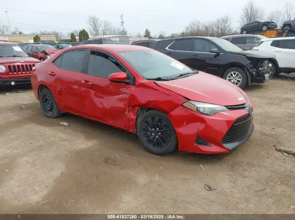 2T1BURHE2KC214241 2019 TOYOTA COROLLA - Image 1
