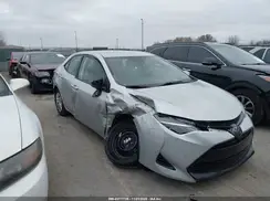 2T1BURHE2KC215082 2019 TOYOTA COROLLA