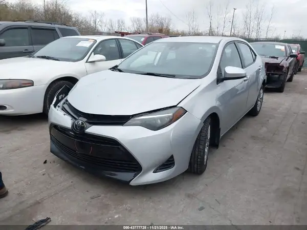2T1BURHE2KC215082 2019 TOYOTA COROLLA - Image 2
