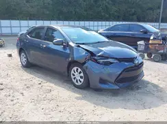 2T1BURHE2KC215213 2019 TOYOTA COROLLA
