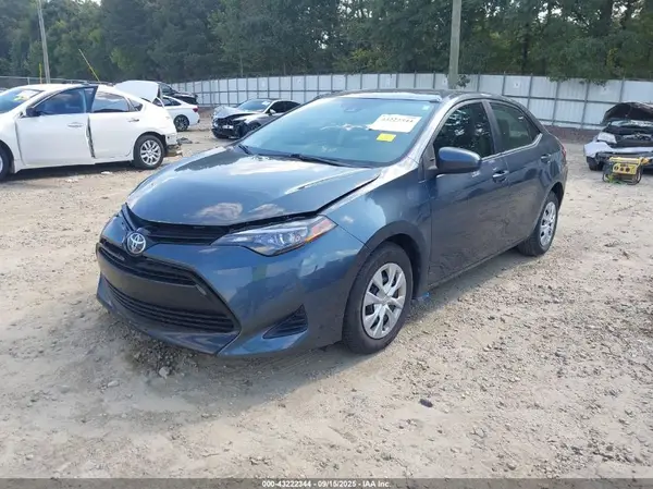 2T1BURHE2KC215213 2019 TOYOTA COROLLA - Image 2