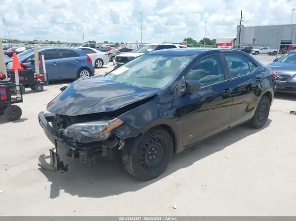2T1BURHE2KC216037 2019 TOYOTA COROLLA - Image 2