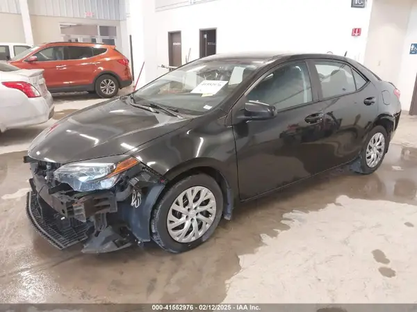 2T1BURHE2KC227300 2019 TOYOTA COROLLA - Image 2