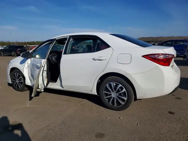 2T1BURHE2KC240001 2019 TOYOTA COROLLA - Image 2