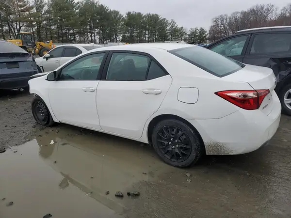 2T1BURHE2KC240578 2019 TOYOTA COROLLA - Image 2