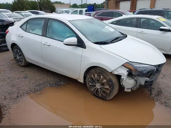 2T1BURHE2KC240967 2019 TOYOTA COROLLA - Image 1