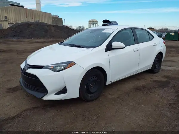 2T1BURHE2KC243190 2019 TOYOTA COROLLA - Image 2