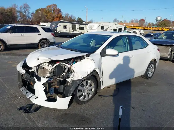 2T1BURHE2KC245649 2019 TOYOTA COROLLA - Image 2