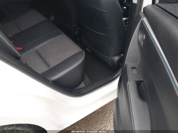 2T1BURHE3GC550004 2016 TOYOTA COROLLA - Image 8
