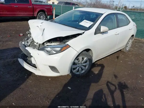 2T1BURHE3GC623081 2016 TOYOTA COROLLA - Image 2