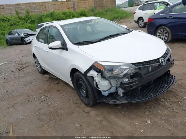 2T1BURHE3GC690750 2016 TOYOTA COROLLA - Image 1