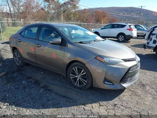 2T1BURHE3HC751502 2017 TOYOTA COROLLA - Image 1