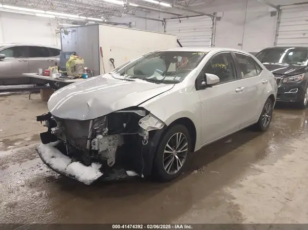 2T1BURHE3HC752150 2017 TOYOTA COROLLA - Image 2