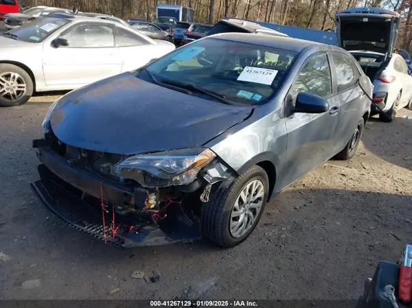 2T1BURHE3HC757073 2017 TOYOTA COROLLA - Image 2